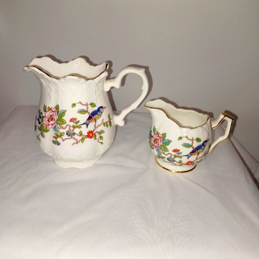 Aynsley The Pembroke Pattern Mini Floral Fine Bone China Creamer and Pitcher Set